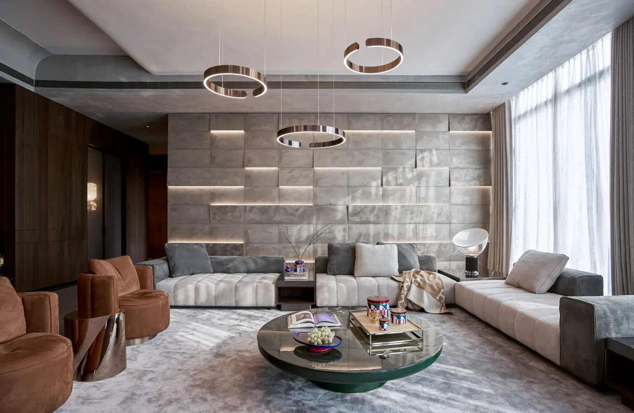 the one penthouse 8
