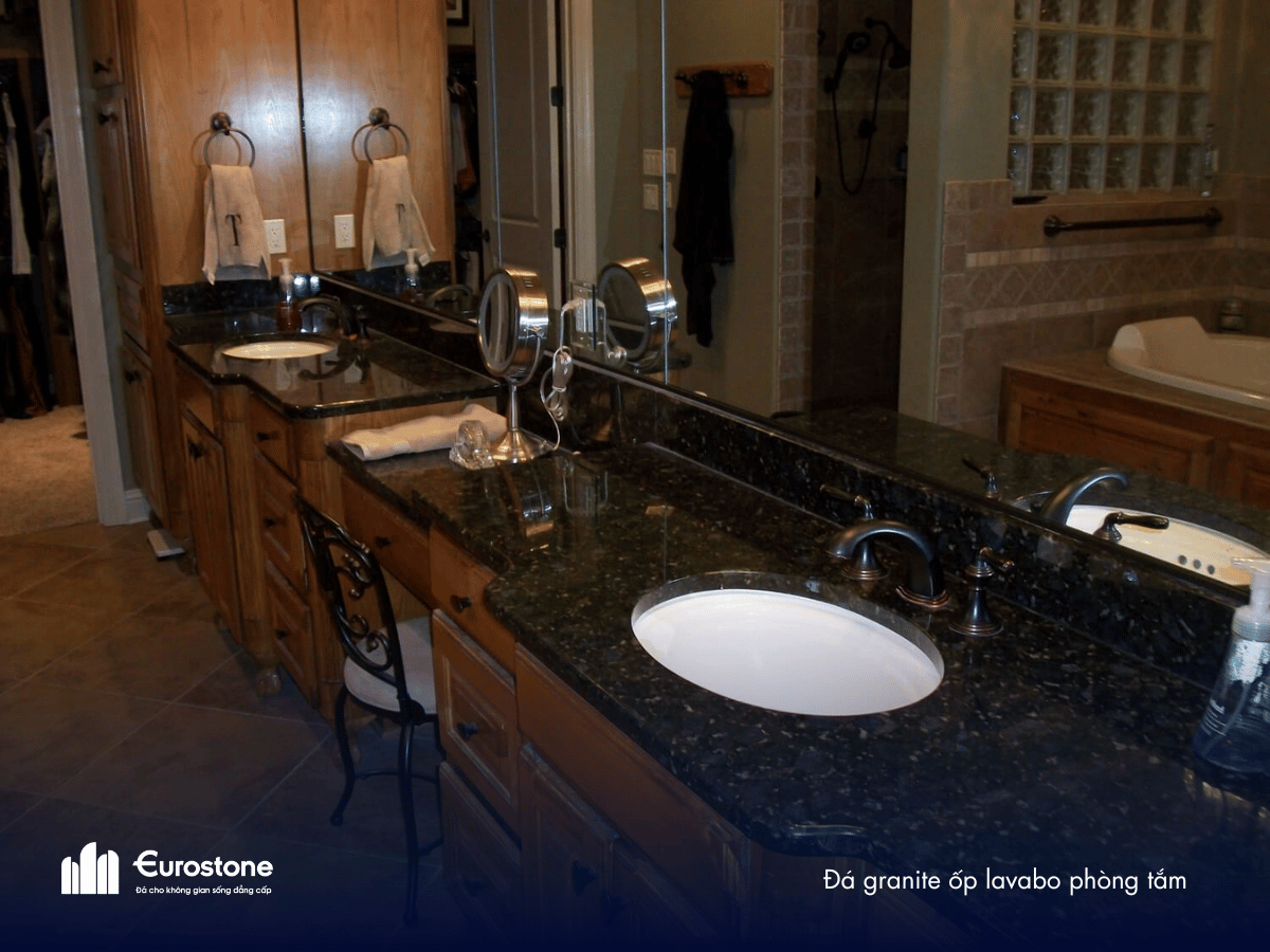 da hoa cuong mau den