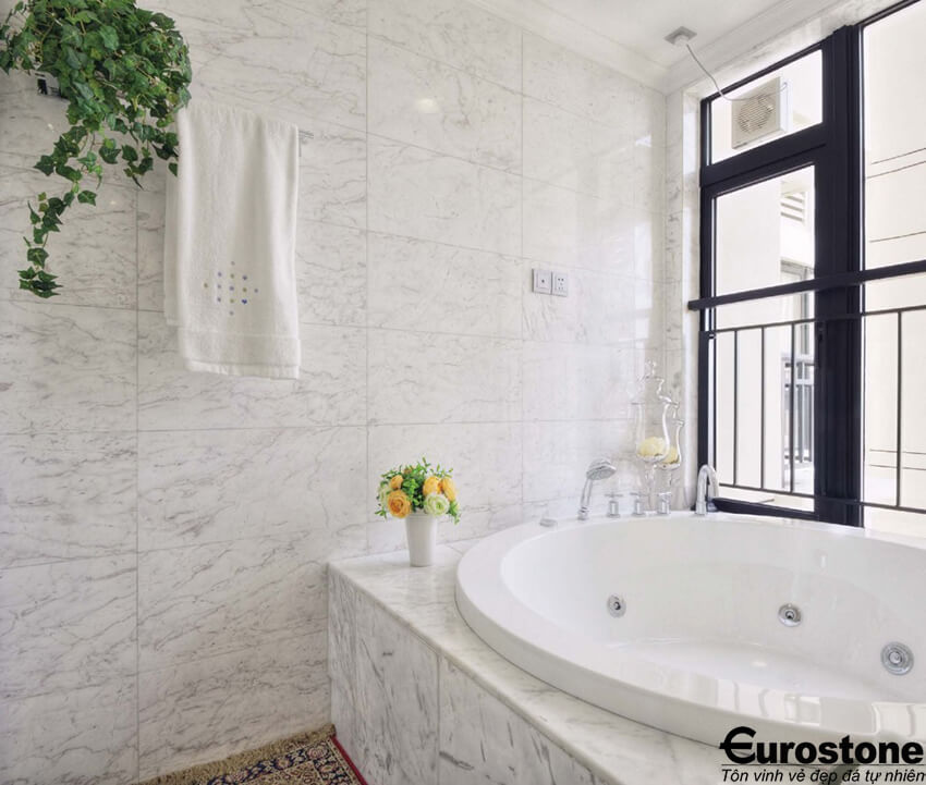 Làm sạch đá marble ốp tường, nền nhà tắm